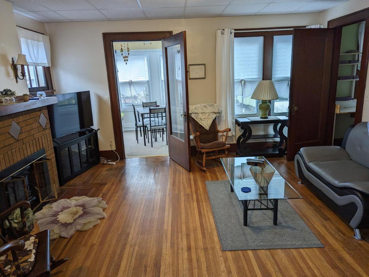 Cozy Corner Apartment Rochester Bagian luar foto